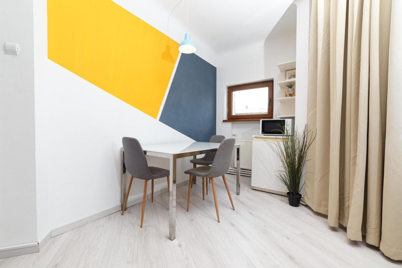 Color Apartments Franceza St Bukareszt Zewnętrze zdjęcie
