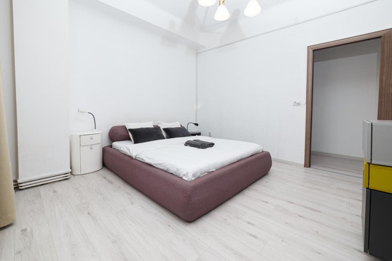 Color Apartments Franceza St Bukareszt Zewnętrze zdjęcie