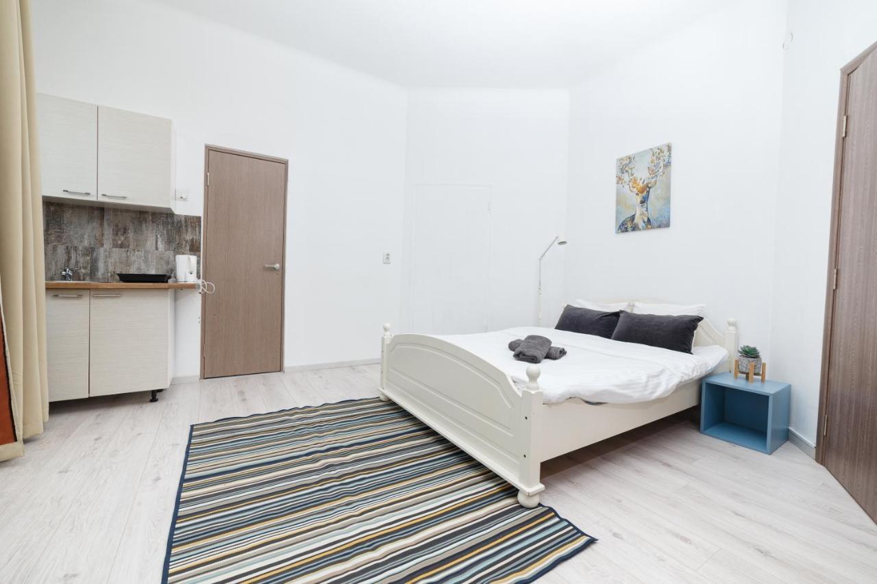 Color Apartments Franceza St Bukareszt Zewnętrze zdjęcie