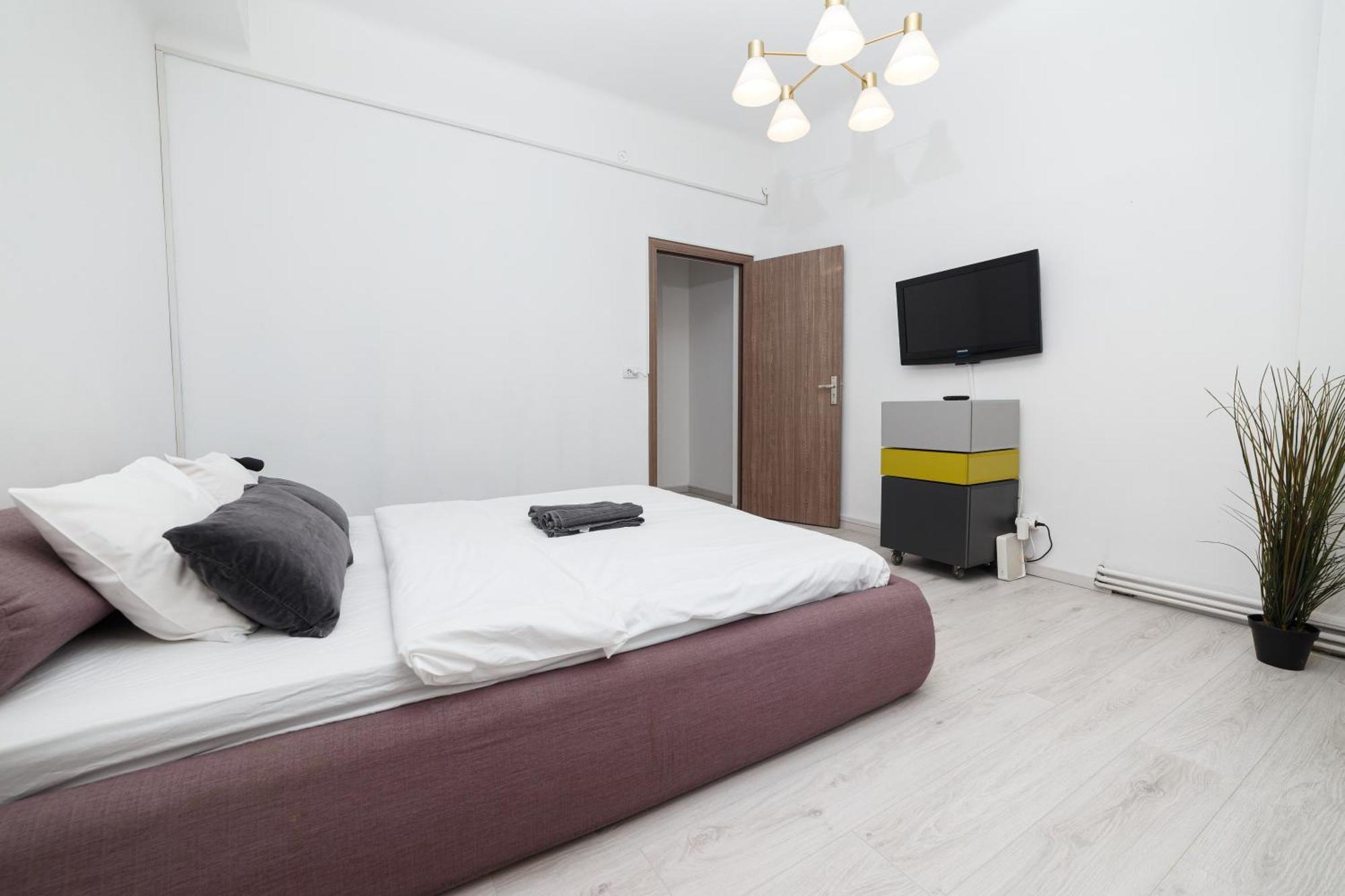 Color Apartments Franceza St Bukareszt Zewnętrze zdjęcie