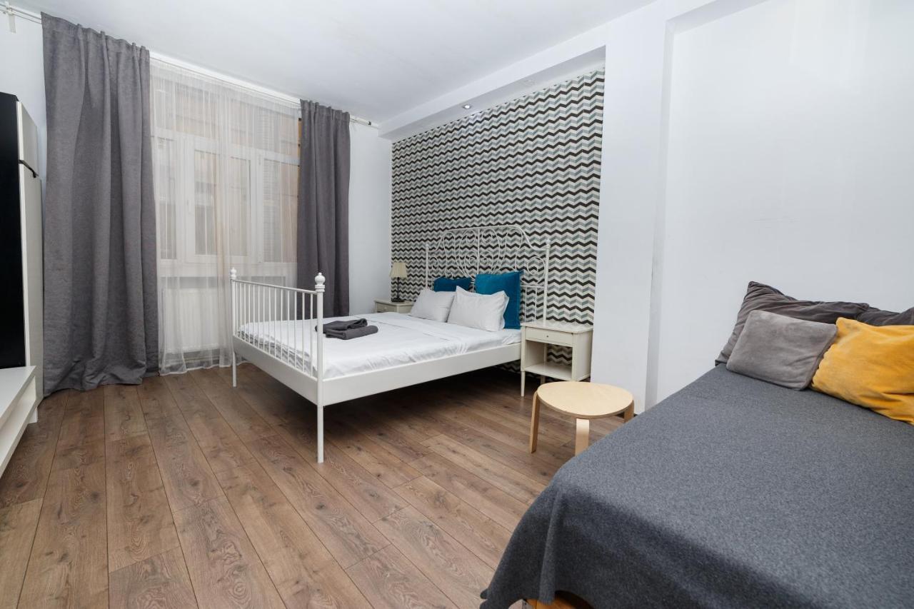 Color Apartments Franceza St Bukareszt Zewnętrze zdjęcie