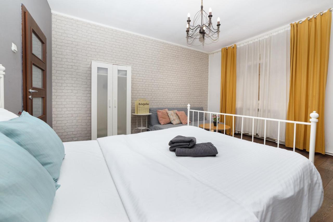 Color Apartments Franceza St Bukareszt Zewnętrze zdjęcie