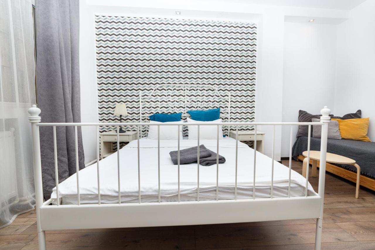 Color Apartments Franceza St Bukareszt Zewnętrze zdjęcie