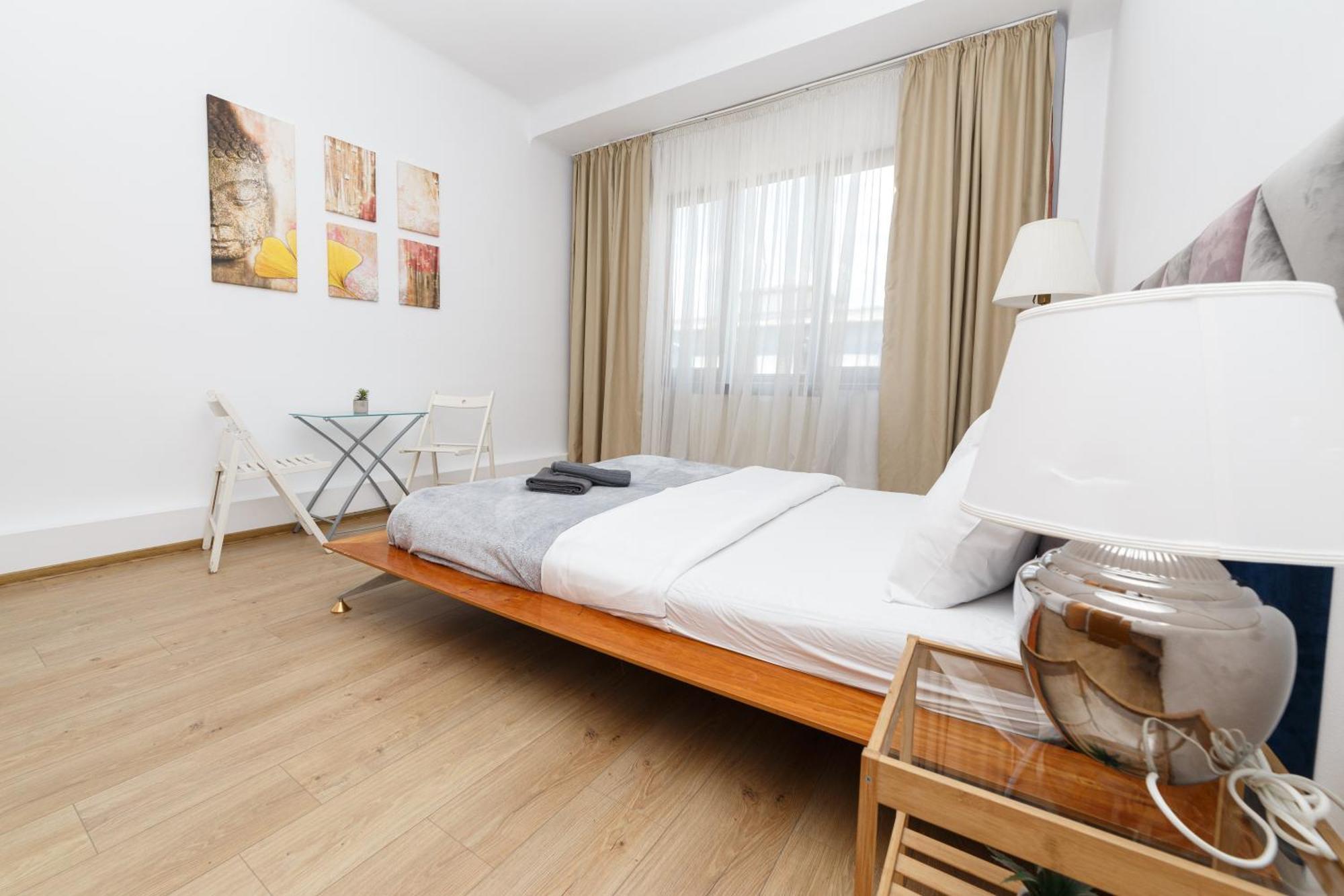 Color Apartments Franceza St Bukareszt Zewnętrze zdjęcie