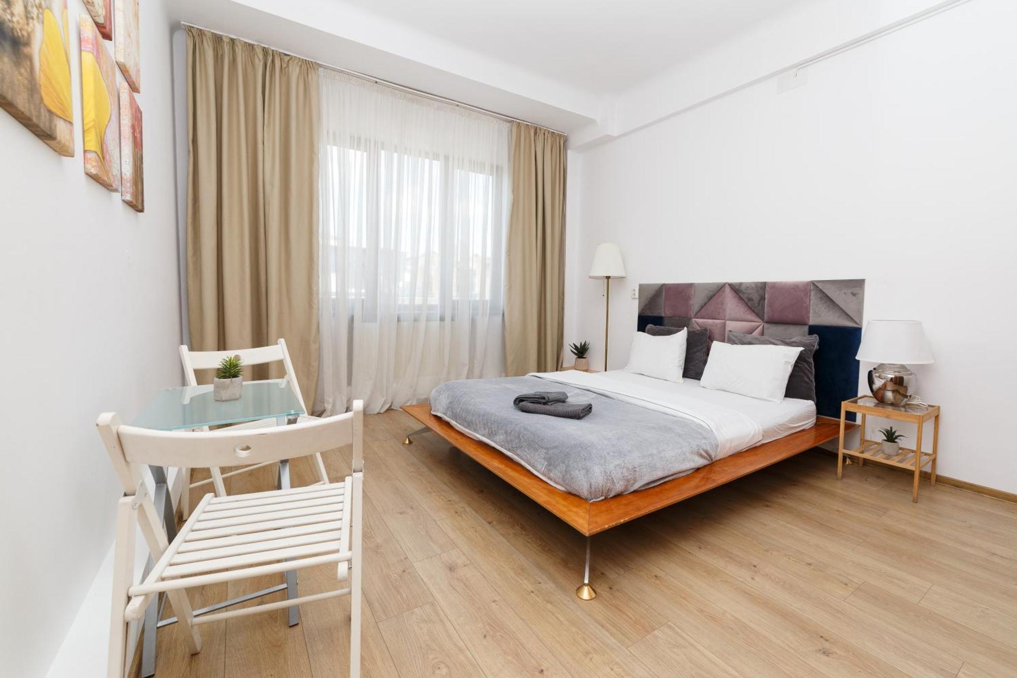 Color Apartments Franceza St Bukareszt Zewnętrze zdjęcie