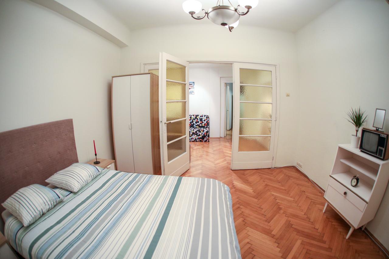 Color Apartments Franceza St Bukareszt Zewnętrze zdjęcie