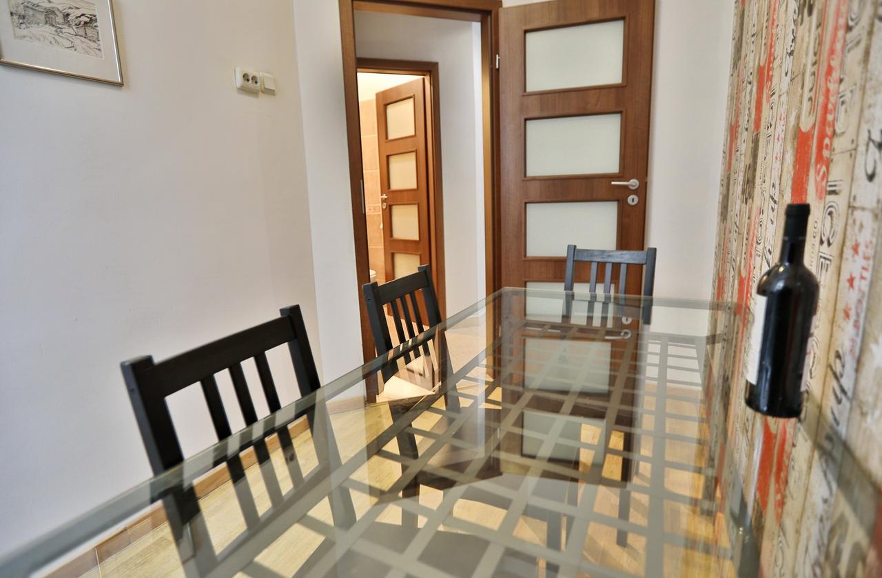 Color Apartments Franceza St Bukareszt Zewnętrze zdjęcie